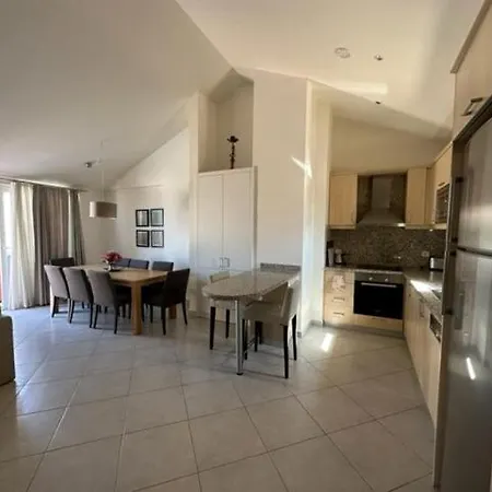 3 Bed Duplex * Soke